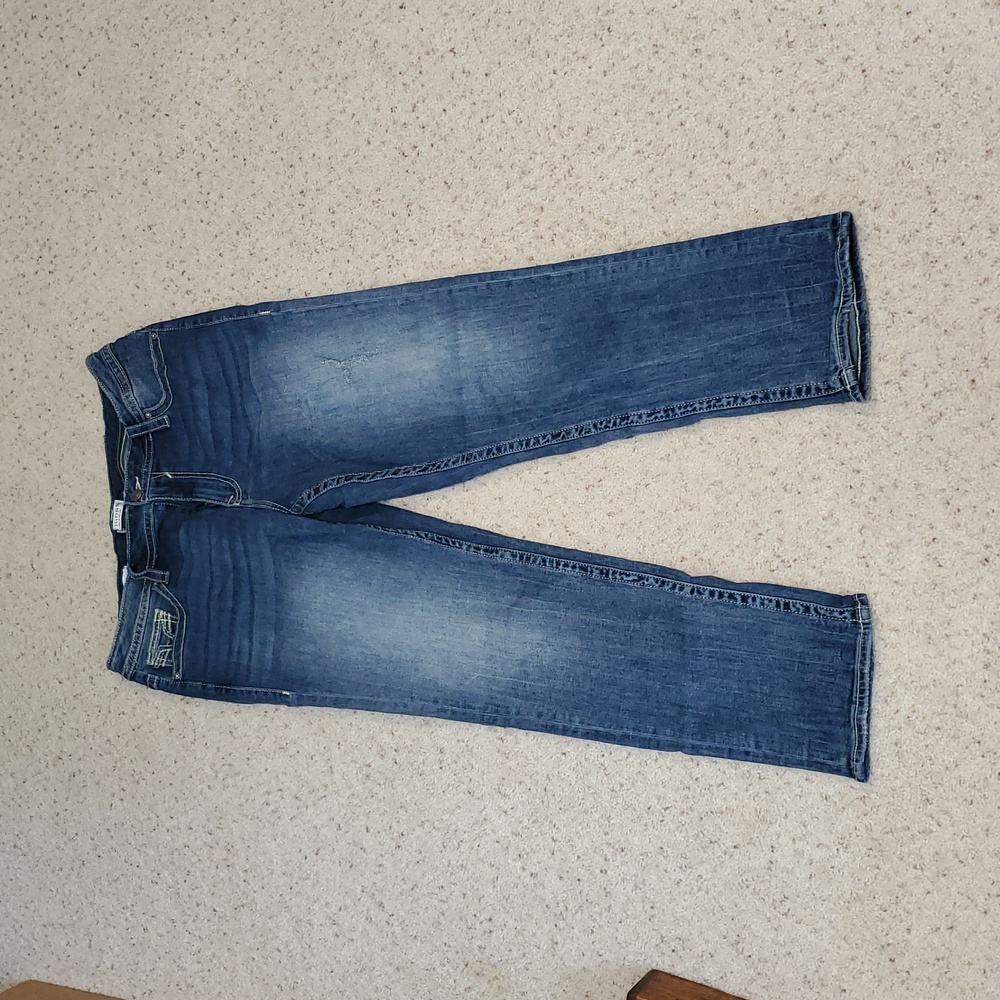 Vigoss Women's  Straight Jeans